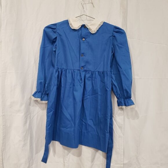 Hand Smocked by Carrousel Blue White Collar Floral Smock - Picture 3 of 15